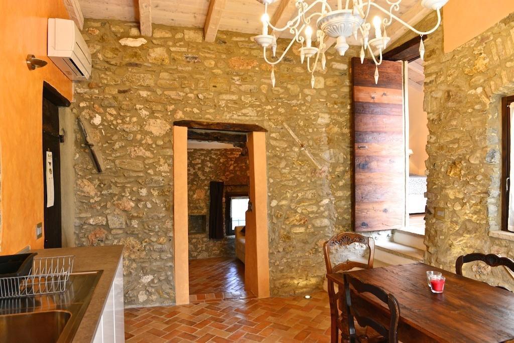 Agriturismo C'Era Una Volta Camporosso  Bilik gambar